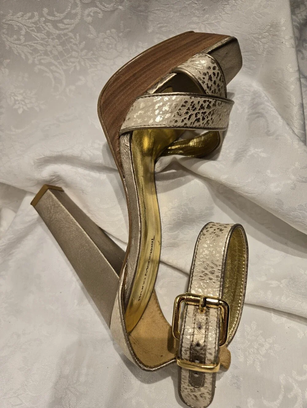 Brazilian LEATHER Tan & Metallic Gold Platform Sandal with Ankle Strap 9M